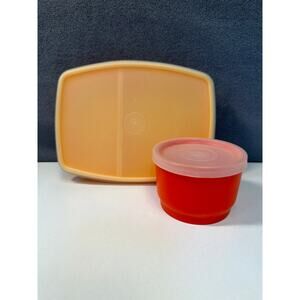 Lot Of 2 VINTAGE TUPPERWARE #813-6  Divided Container w/  Lid & #1229-32 w/ Lid